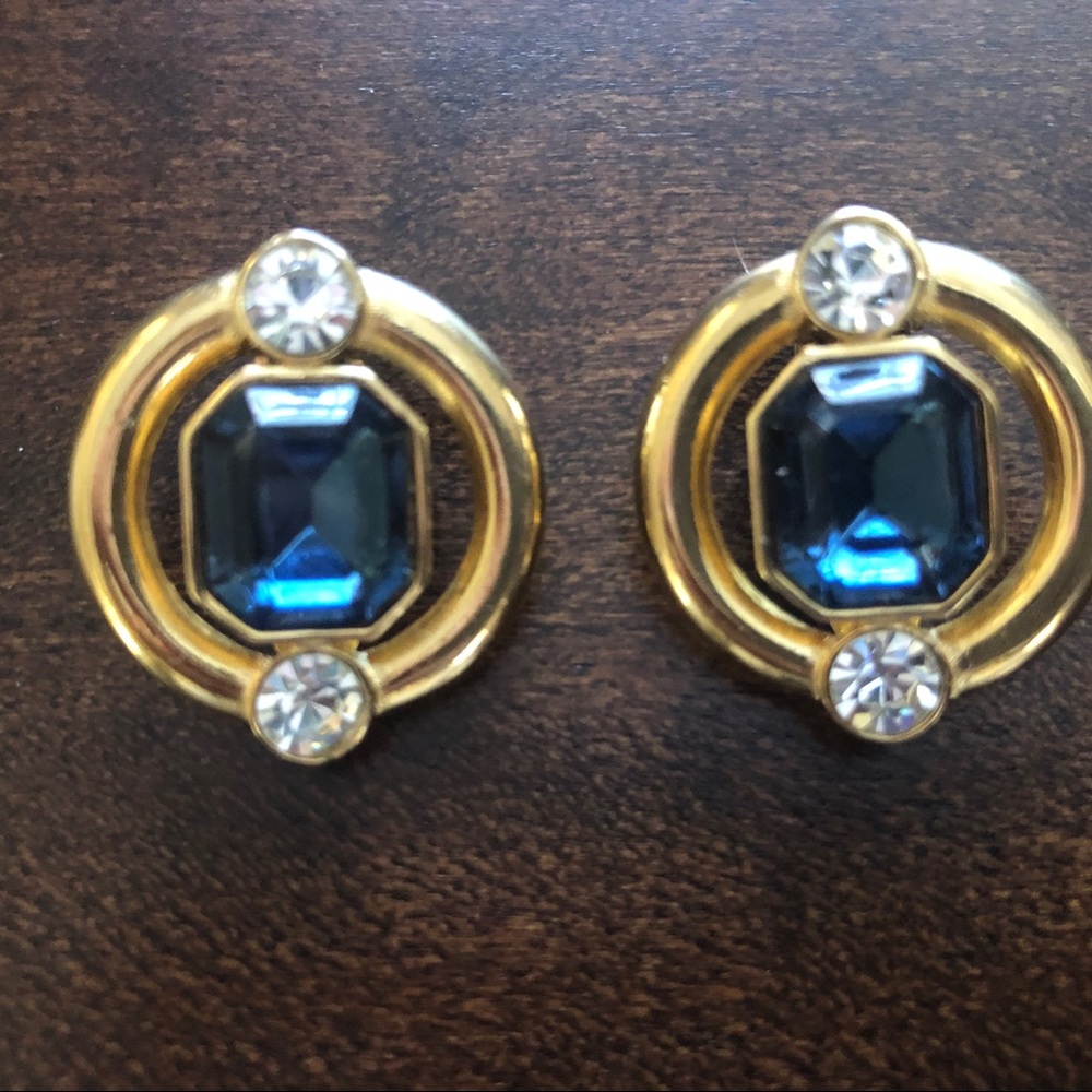 Givenchy , gold plated clip on earrings. - Picture 2 of 3